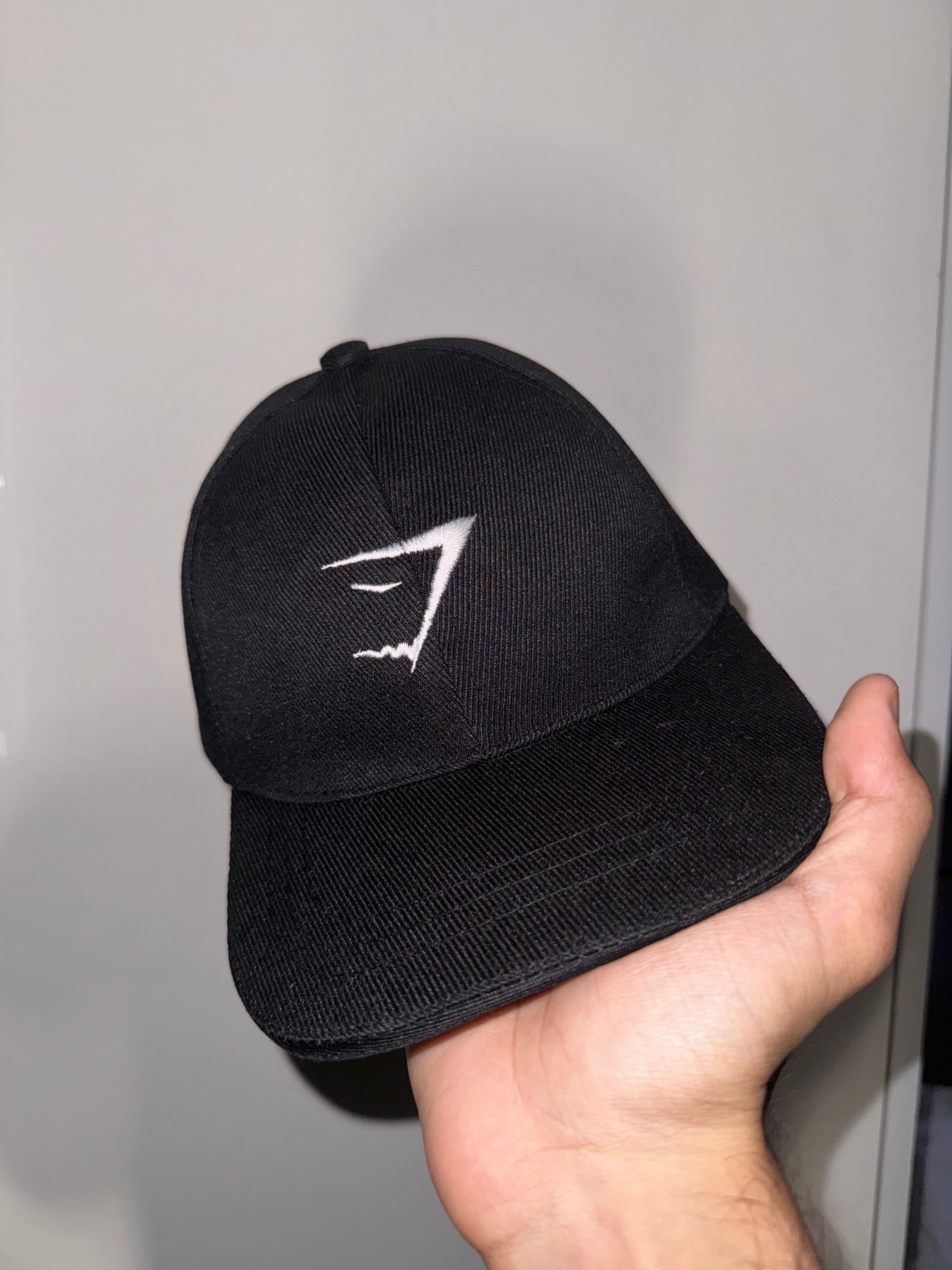 Caps
